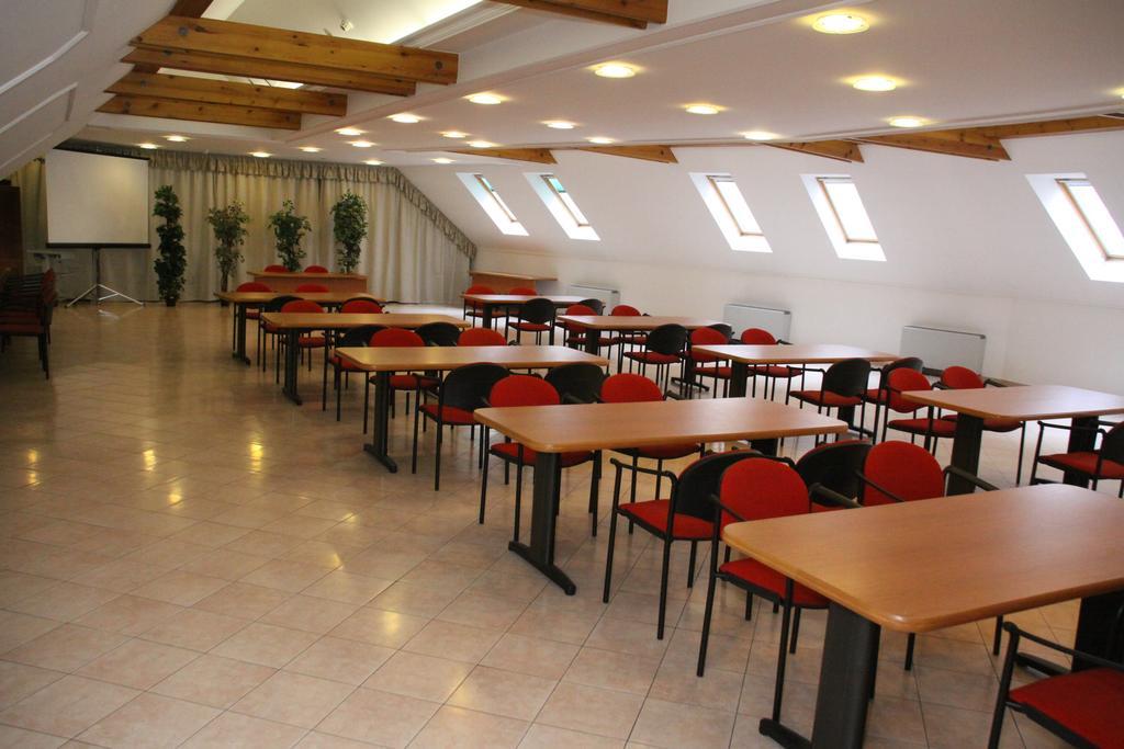 Hotel Pannonia Miskolc Esterno foto
