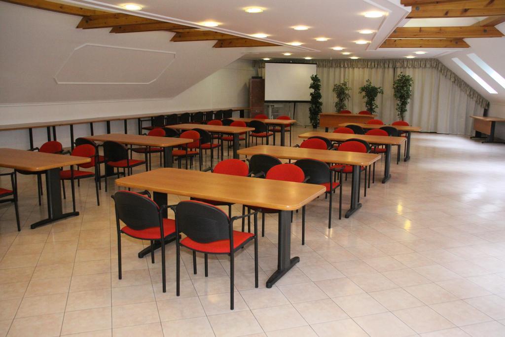 Hotel Pannonia Miskolc Esterno foto