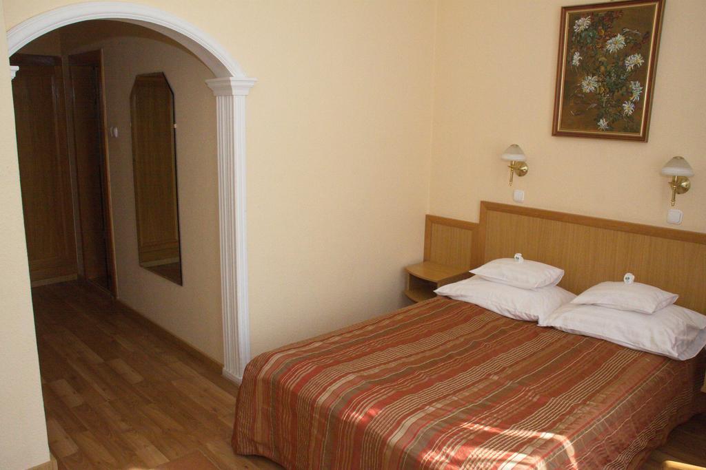 Hotel Pannonia Miskolc Esterno foto