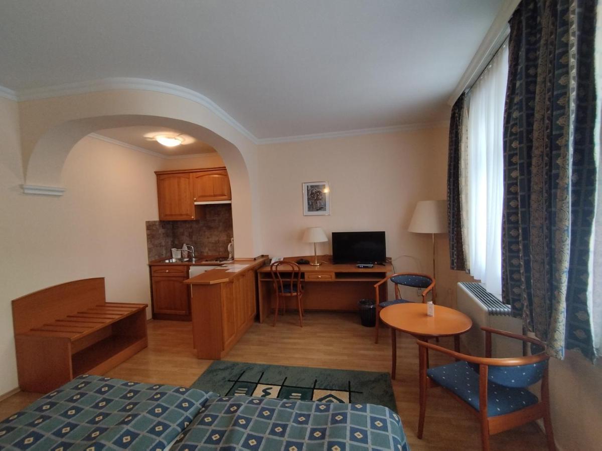 Hotel Pannonia Miskolc Esterno foto