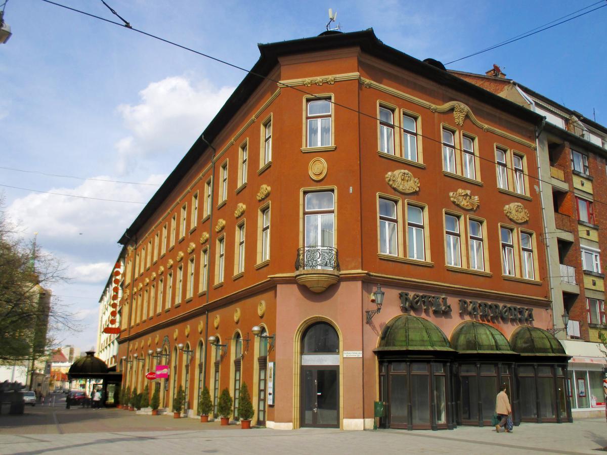 Hotel Pannonia Miskolc Esterno foto